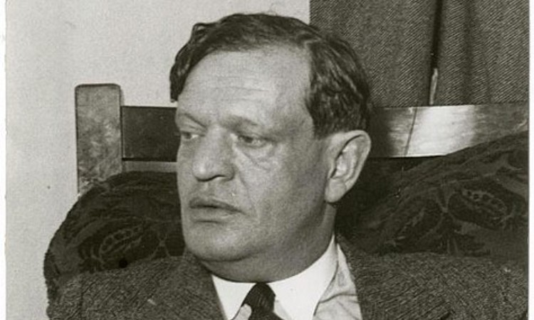 Olvass online! - Karinthy Frigyes 133 évvel ezelőtt született