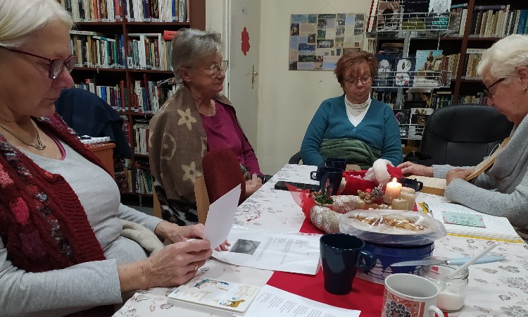 Adventi versünnep - Versbarátok klubja :: 2025.12.05.