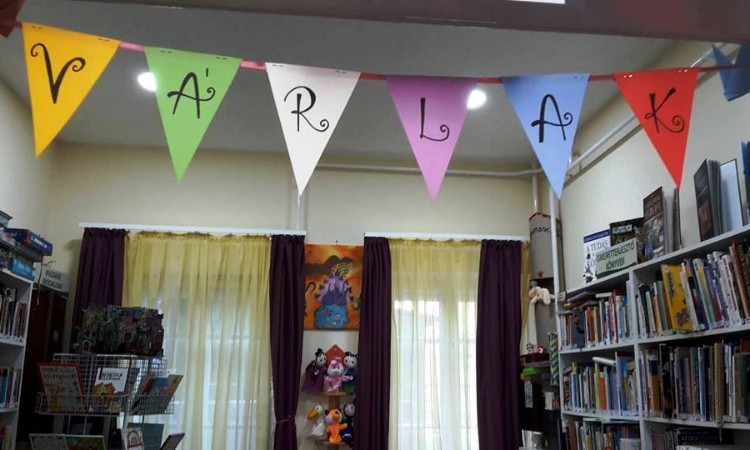 Péntek esti mesék - Népszerű mesék diafilmen