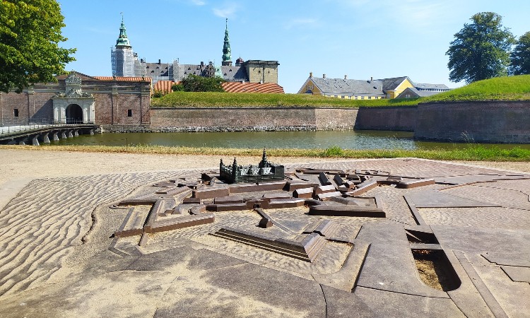 Helsingør, „Hamlet” városa - Wekerlei világjárók