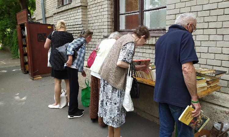 Nyári Könyves Ajándéknapok a Wekerlei Könyvtárban /2021/