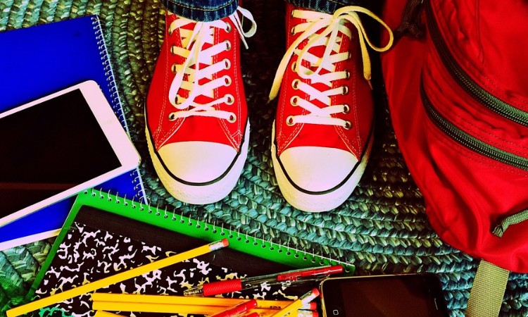 Vidám „iskolás” versek és mesék - Péntek esti mesék