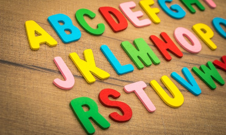 Az anyanyelv nemzetközi napja - Versbarátok klubja :: 2024. 02. 09.