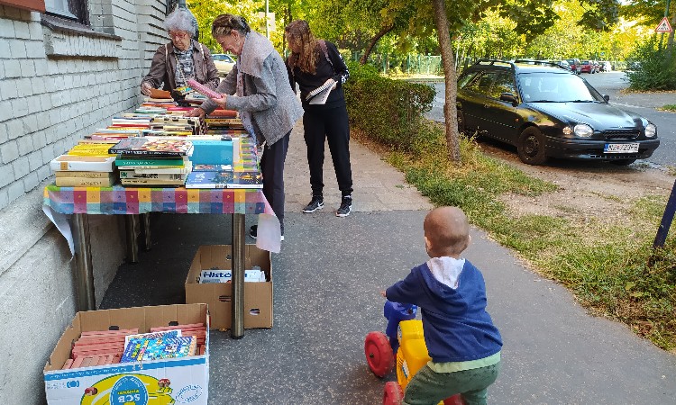 ŐSZI KÖNYVES AJÁNDÉK NAPOK - kedd délelőtt