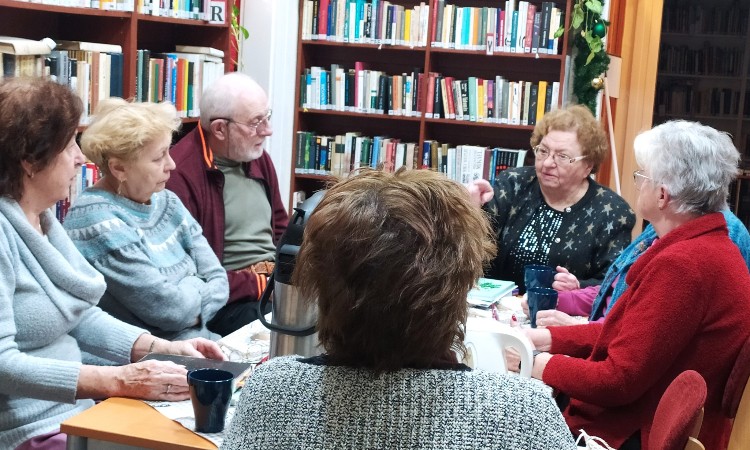 Újévköszöntő verselés - Versbarátok Klubja :: 2024. 01. 12.