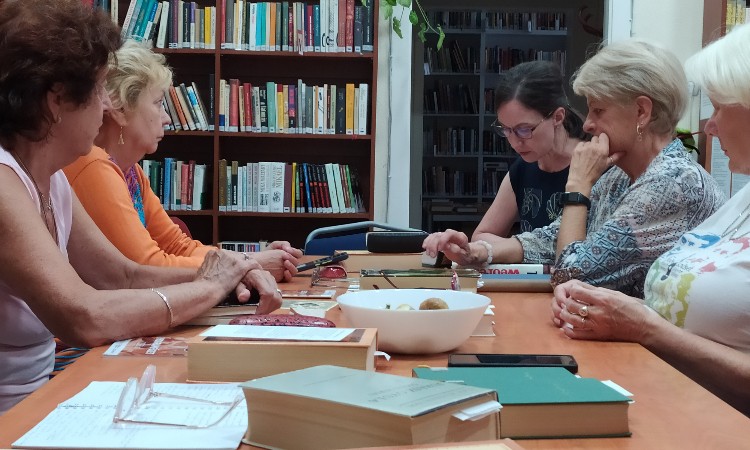 Őszköszöntő verselés a Versbarátokkal - Versbarátok klubja