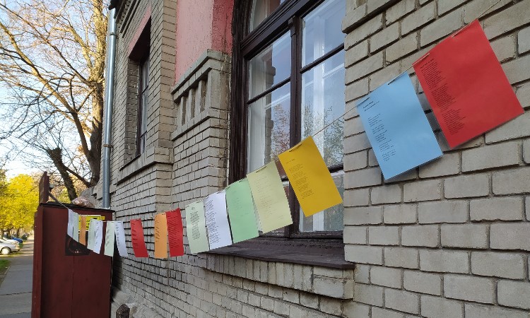 VERSFAL a Wekerlei Könyvtárban - A magyar költészet napja