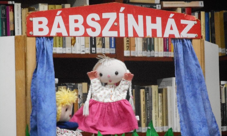 Péntek esti mesék - „Mesésen” jókedvű fakanalak