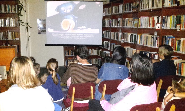 A népmese napja - Péntek esti mesék - Mesés diavetítés