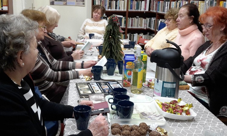 Adventi verselés - Versbarátok klubja :: 2024.12.06.