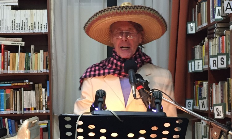 Nőnapi köszöntő és tavaszhívogató francia dallamokkal