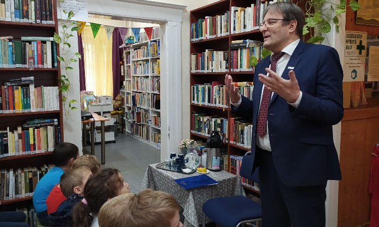 A népmese napja - Népmesék kispesti iskolás csoportoknak