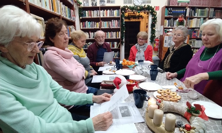 Adventi verselés - Versbarátok klubja :: 2023. 12. 01.