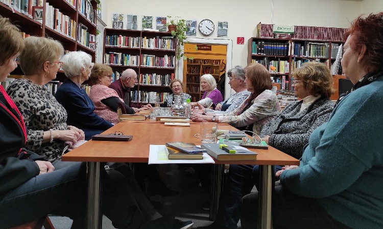 A magyar költészet napja Versbarátokkal - Versbarátok klubja