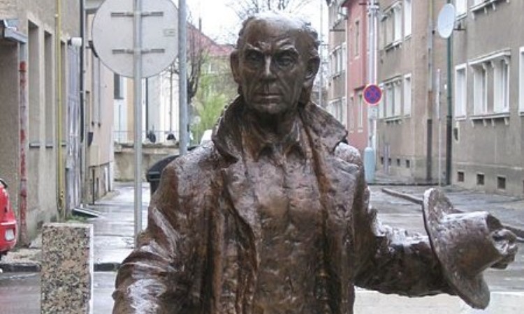 Olvass online! - Kassák Lajosra emlékezve