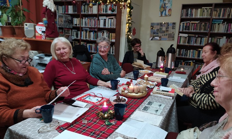 ADVENTI VERSÜNNEP - Versbarátok klubja :: 2022. 12. 02.