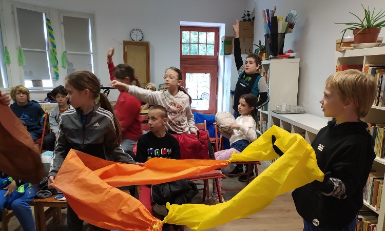 Verses-mesés óra a Föld napja alkalmából :: 2024.04.23.