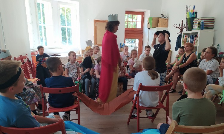 A népmese napjának ünnepe kispesti óvodásokkal és iskolásokkal :: 2023. 09. 28-29.