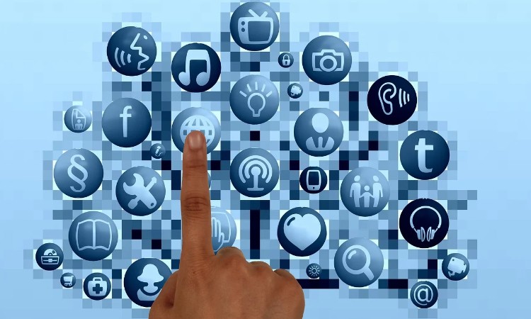 Aktuális kulturális - Az internet világnapja