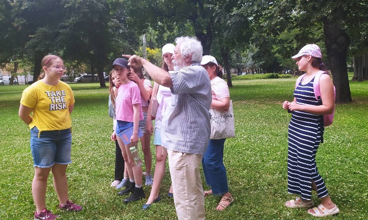 Harmadik nap képeken a „Mese, mese, mátka…” című olvasásnépszerűsítő táborban :: 2024.06.26.