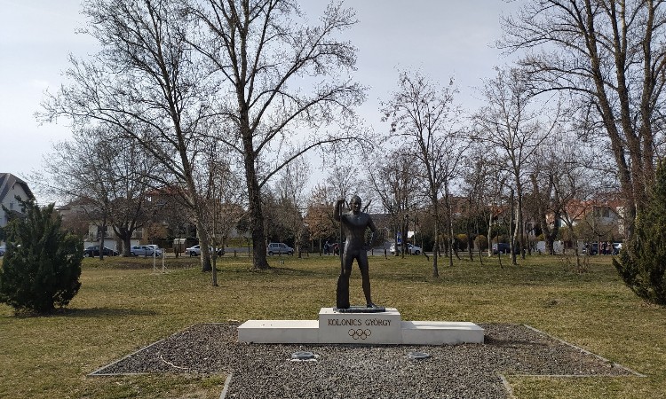 Fotós séta a Kolonics György sétányon - Wekerlei világjárók