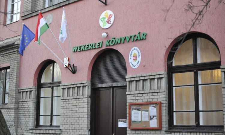 A Wekerlei Könyvtár különleges szolgáltatásai és online programjai