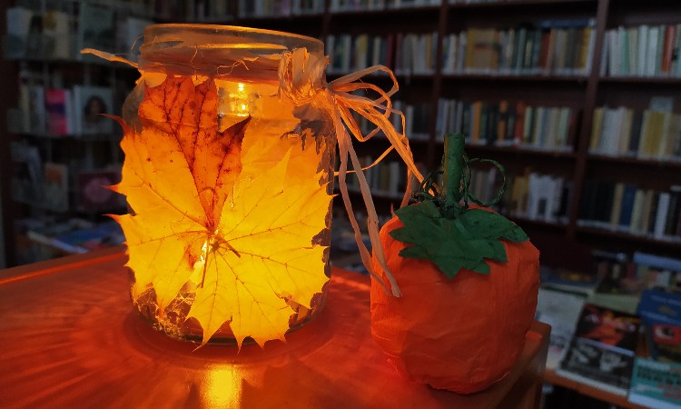 Bábos mesék és őszies kézműveskedés - Péntek esti mesék