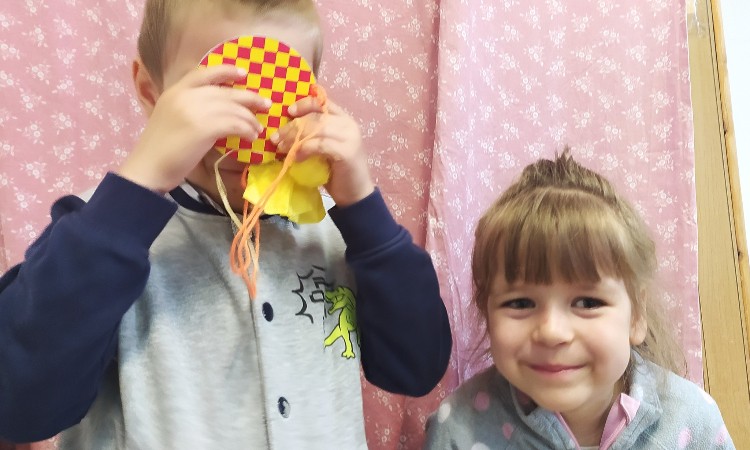 Gyermeknapi mese-buli - Péntek esti mesék :: 2025.05.30.