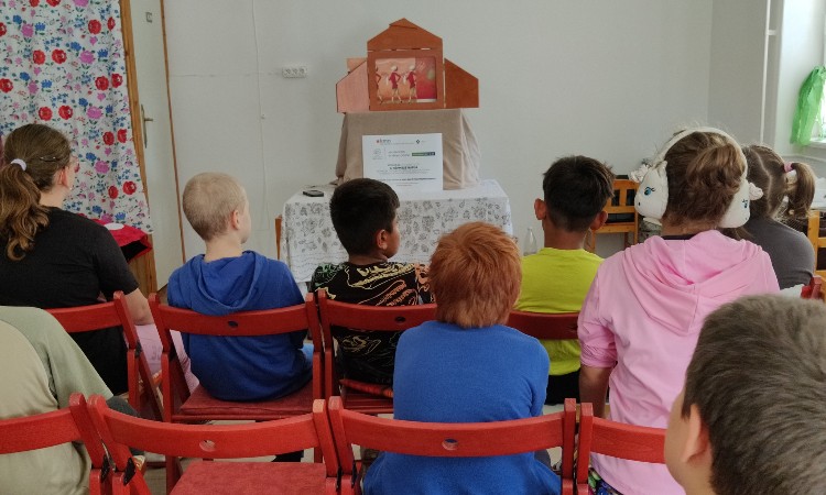 Népmesés óra a Wekerlei Klubkönyvtárban :: 2025.09.23.