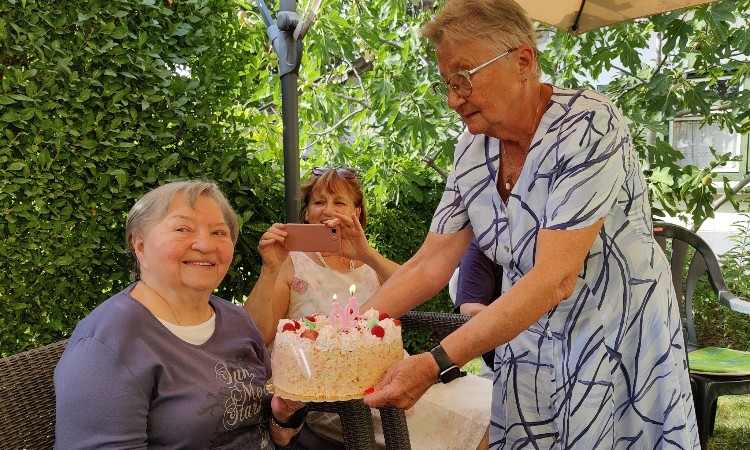 Juhász Magda 90. születésnapja - Versbarátok klubja :: 2025.08.29.