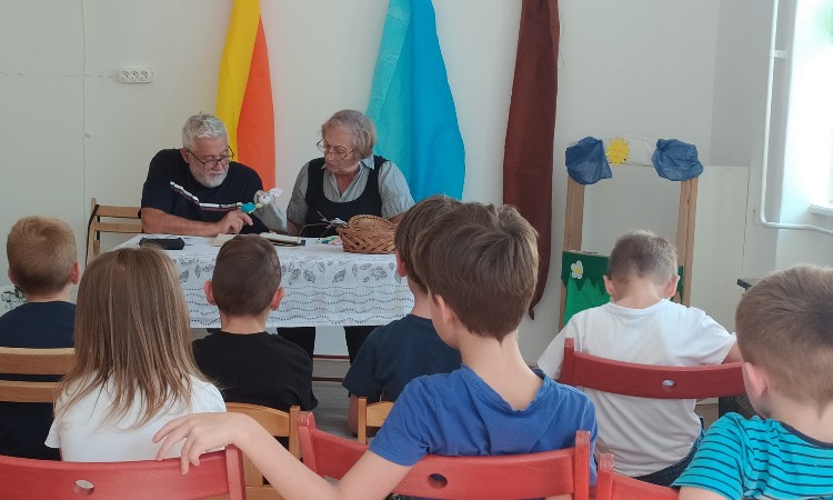 A népmese napja meggyes mesével és meggyes sütivel :: 2023. 09. 29.