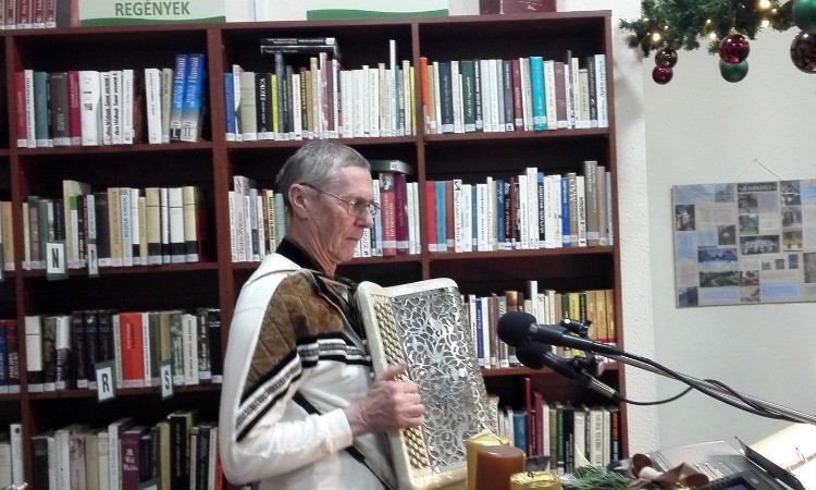 Adventi zenés délután