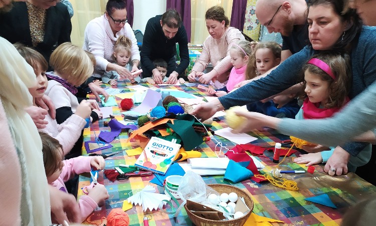 Karácsonyra hangoló mesék és ünnepi kézműveskedés - Péntek esti mesék