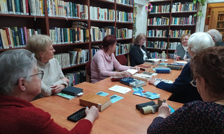 Közös verselés „A magyar költészet napja” alkalmából - Versbarátok Klubja :: 2024.04.05.