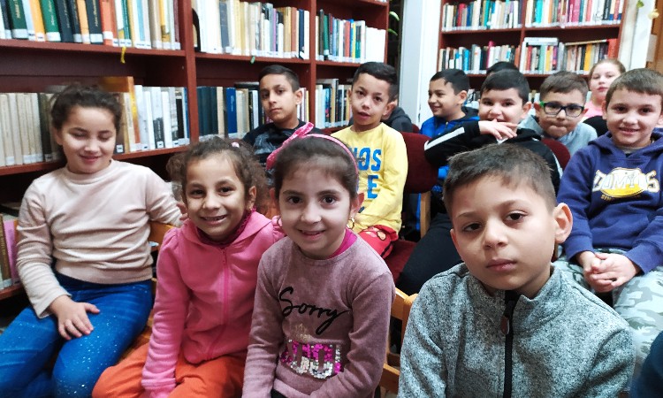 A magyar nyelv napja - Rendhagyó irodalmi órák iskolásoknak