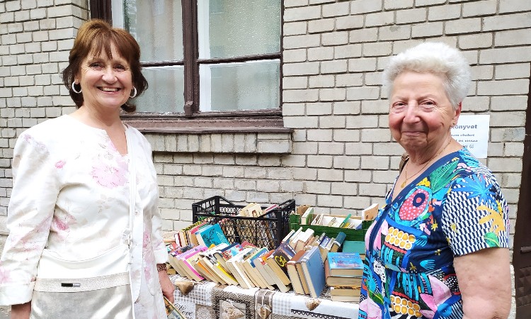 NYÁRI KÖNYVES AJÁNDÉKNAPOK - HÉTFŐI VÁLOGATÁS - 2023. 06. 05.